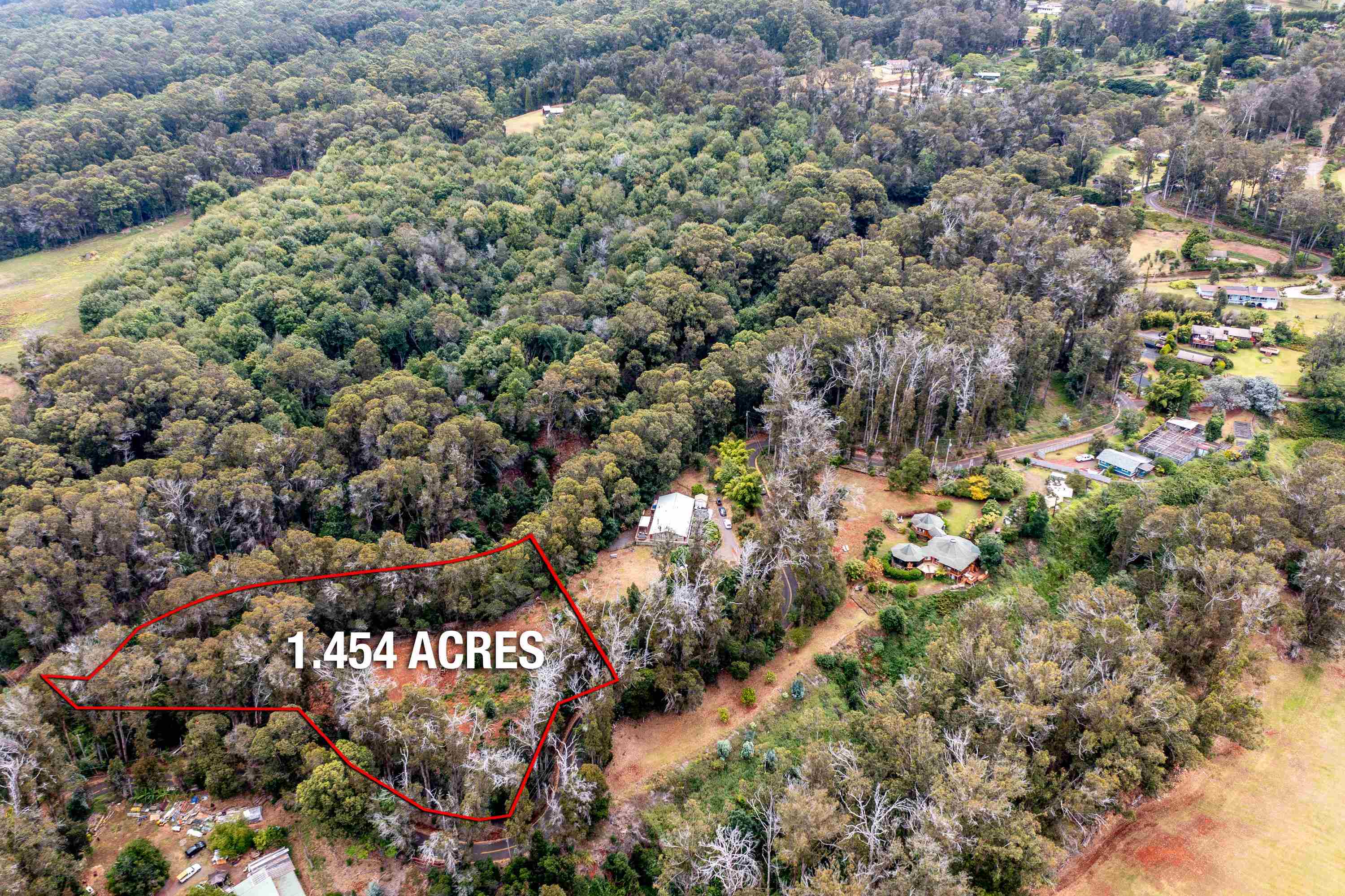 1939 B Piiholo Road, Unit B Makawao, HI 96768 - Photo 36 of 37 a view of a city and mountain view