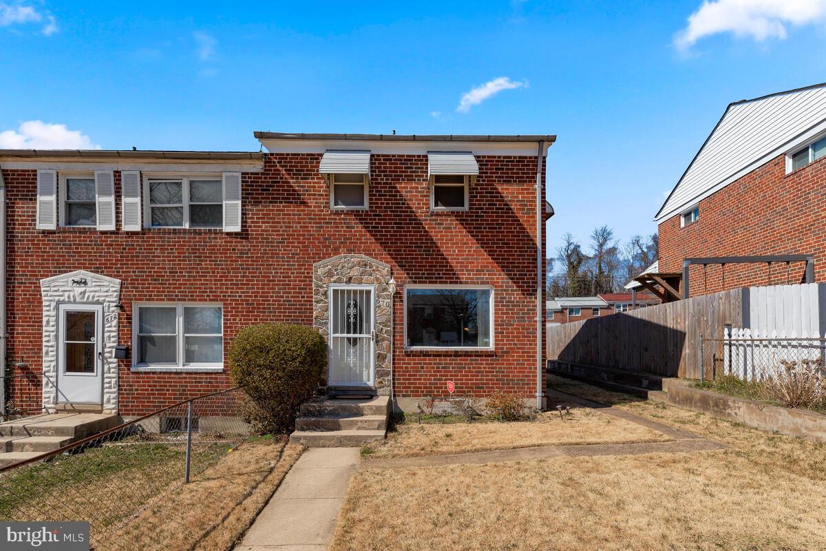 670 Queensgate Road Baltimore, MD 21229 - Photo 1 of 26