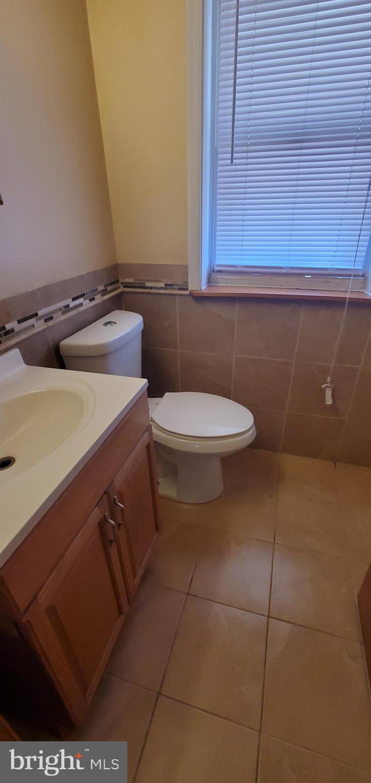670 Queensgate Road Baltimore, MD 21229 - Photo 15 of 26