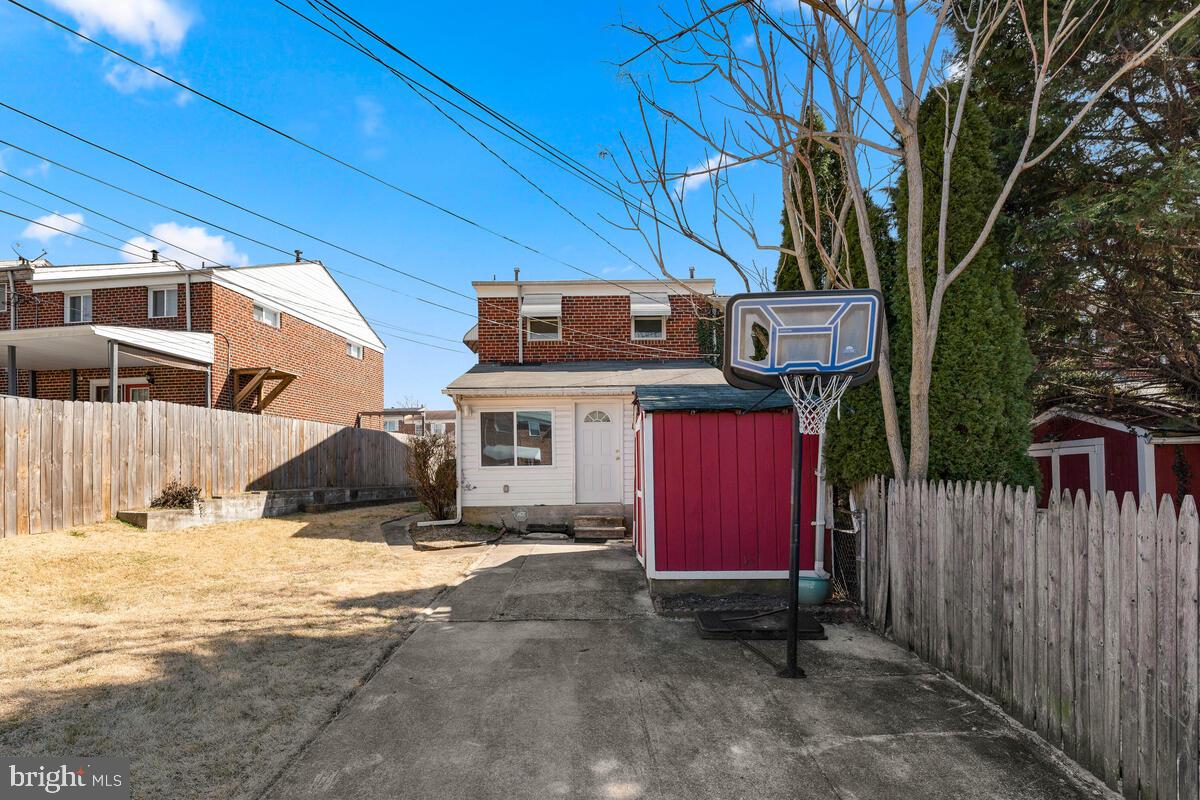 670 Queensgate Road Baltimore, MD 21229 - Photo 25 of 26
