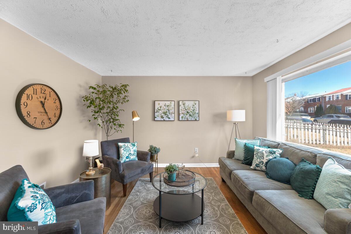 670 Queensgate Road Baltimore, MD 21229 - Photo 6 of 26