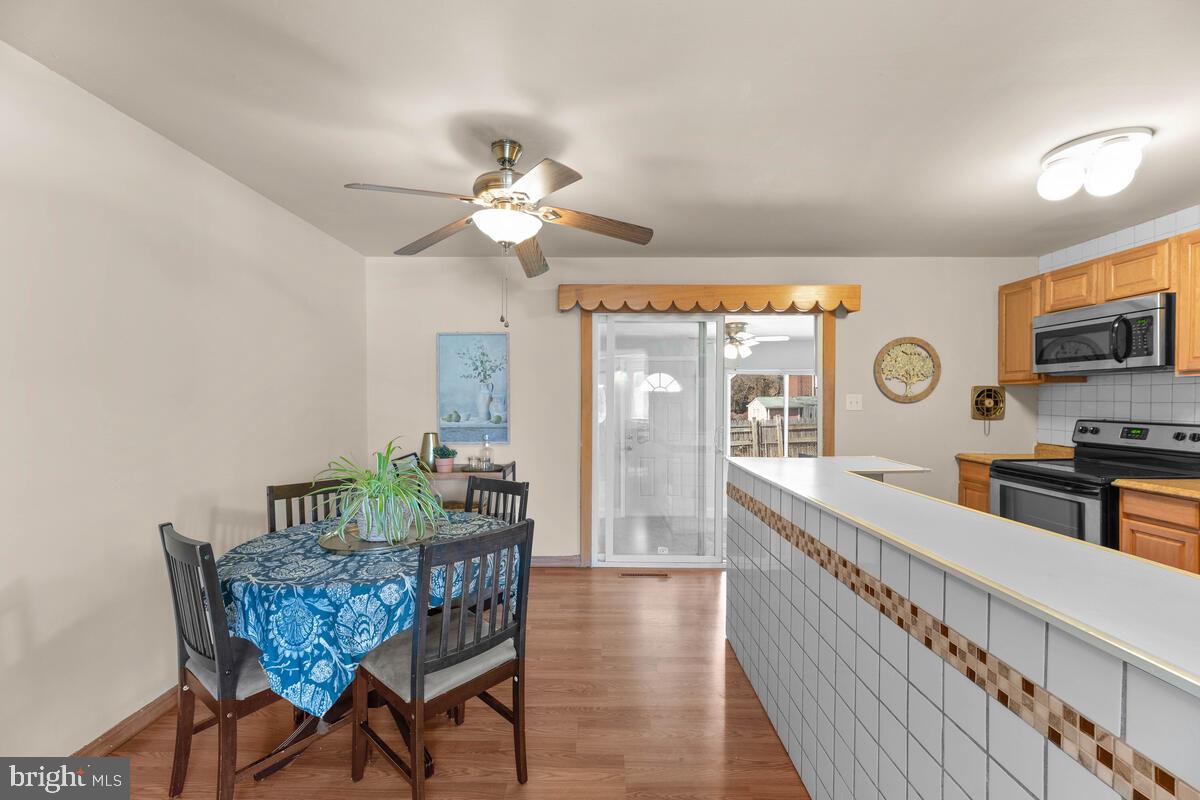 670 Queensgate Road Baltimore, MD 21229 - Photo 8 of 26 Separate dining area