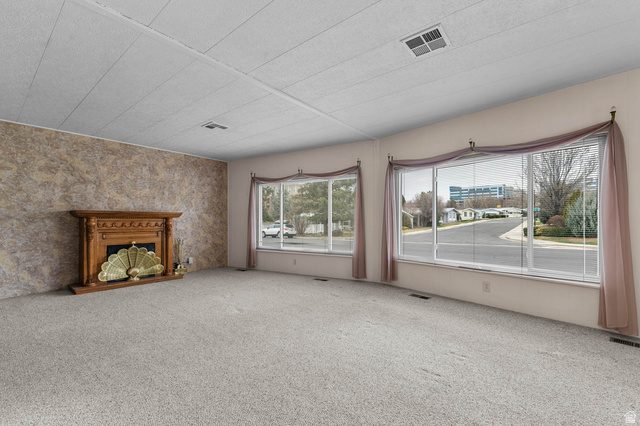 77 East 9920 S Street Sandy, UT 84070 - Photo 3 of 27
