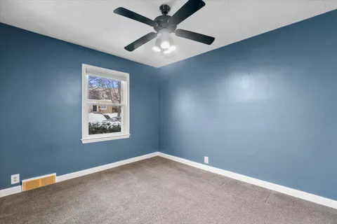 $264,900 | 5511 West Notre Dame Court, Milwaukee, WI 53208