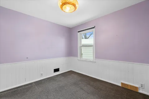 $264,900 | 5511 West Notre Dame Court, Milwaukee, WI 53208