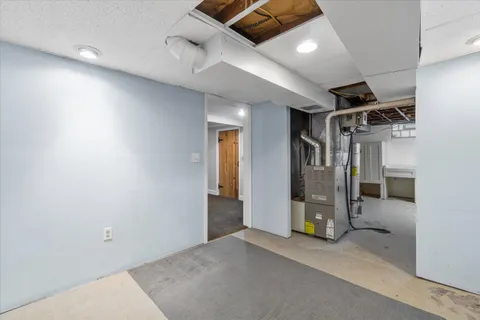 $264,900 | 5511 West Notre Dame Court, Milwaukee, WI 53208