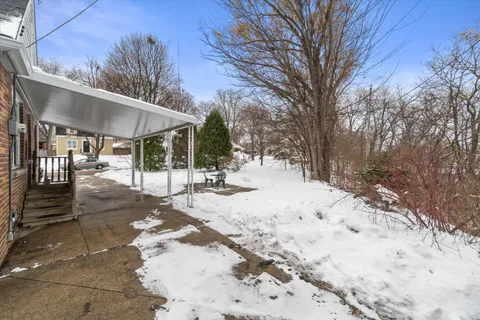 $264,900 | 5511 West Notre Dame Court, Milwaukee, WI 53208