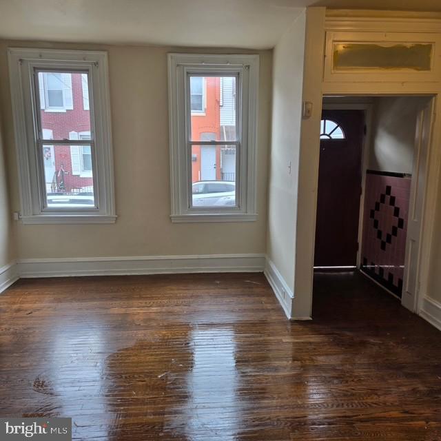 3106 Emerald Street Philadelphia, PA 19134 - Photo 2 of 7