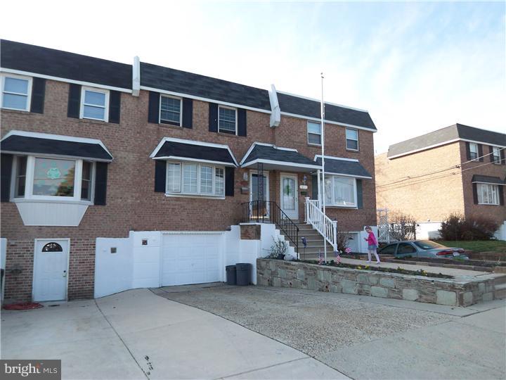 10114 West Keswick Road Philadelphia, PA 19114 - Photo 1 of 18 Exterior Front