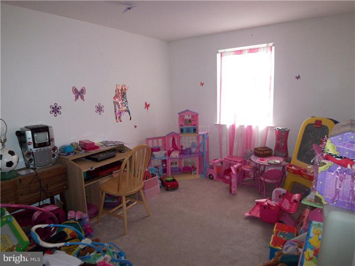 10114 West Keswick Road Philadelphia, PA 19114 - Photo 14 of 18 Gallery Image 14