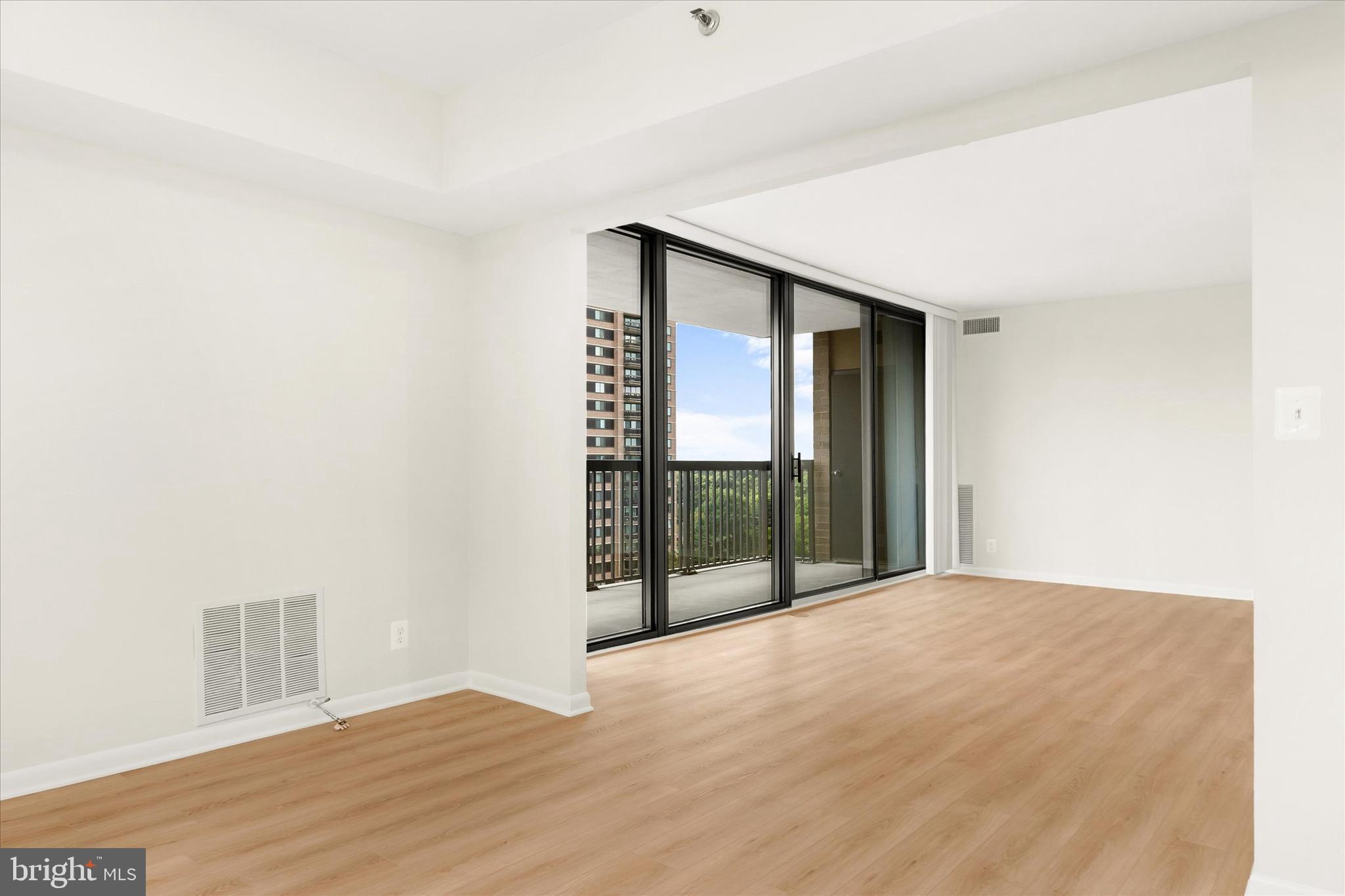 5505 Seminary Road, Unit 904N Falls Church, VA 22041 - Photo 3 of 37 Gallery Image 3