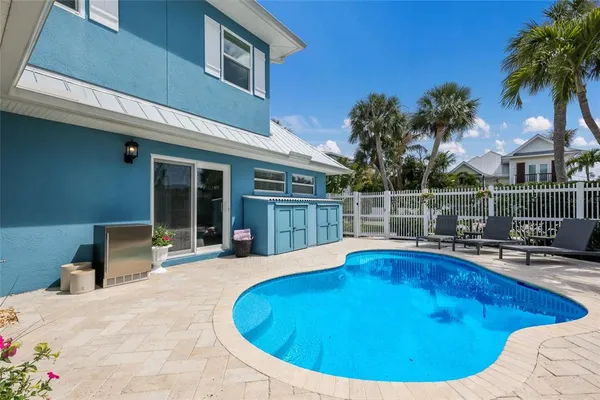 $3,295,000 | 5701 Carissa Street, Holmes Beach, FL 34217