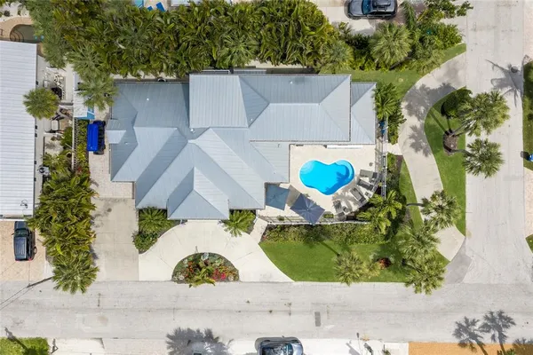 $3,295,000 | 5701 Carissa Street, Holmes Beach, FL 34217