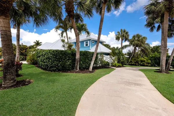 $3,295,000 | 5701 Carissa Street, Holmes Beach, FL 34217