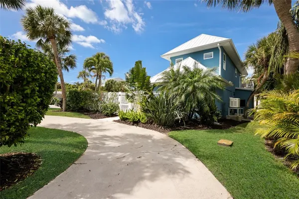 $3,295,000 | 5701 Carissa Street, Holmes Beach, FL 34217