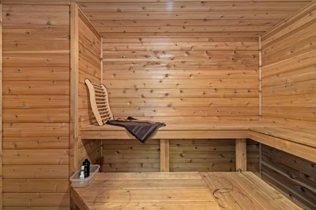 $1,125,000 | 19769 County 40, Park Rapids, MN 56470