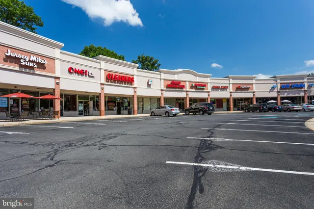 $415,000 | 12737 Fair Briar Lane, Fairfax, VA 22033