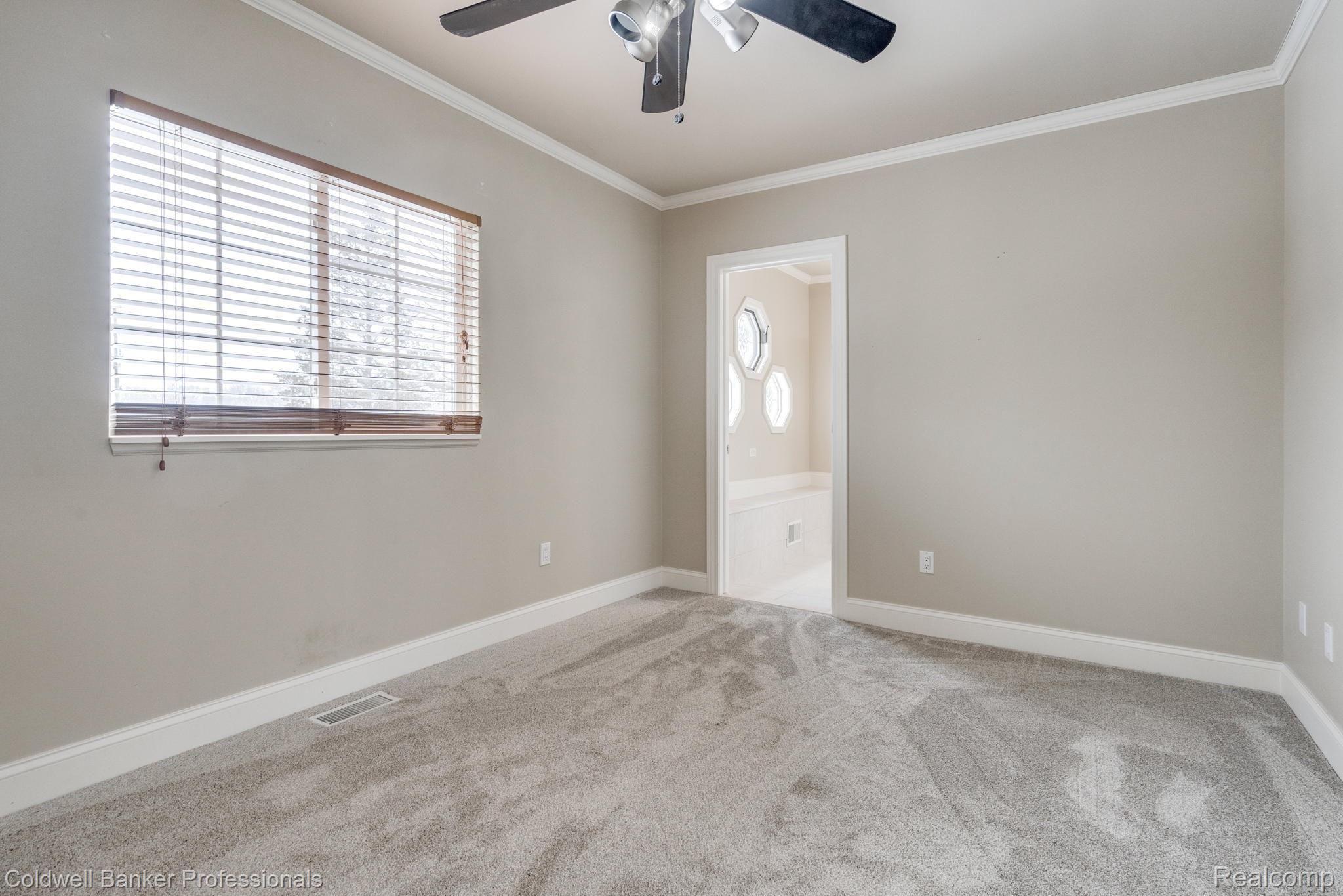 565 Clyde Road Highland, MI 48357 - Photo 34 of 52 36-web-or-mls-565-Clyde-Rd-36.jpg