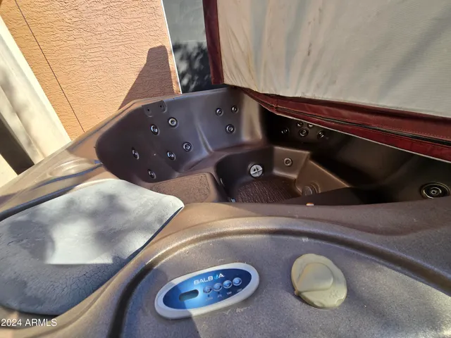 a view of livingroom