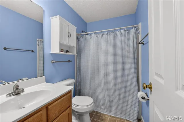 $375,000 | 109 Eagles Landing Drive, Belleville, IL 62221