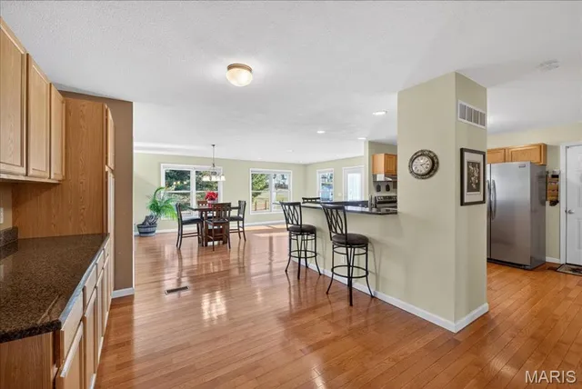 $375,000 | 109 Eagles Landing Drive, Belleville, IL 62221