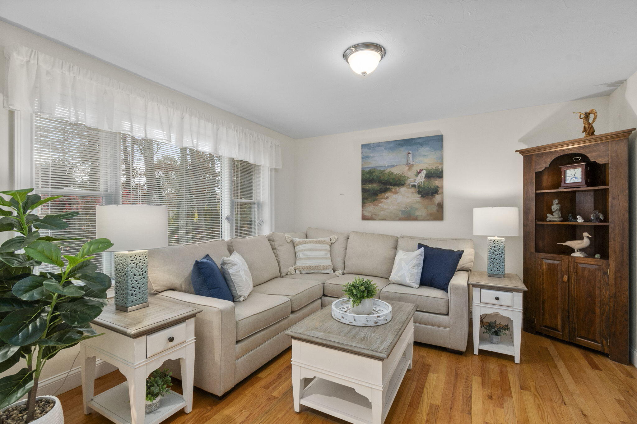 78 Brant Way Hyannis, MA 02601 - Photo 12 of 54 den/dining