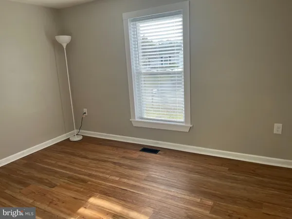$2,000 | 206 Cashmere Drive, Martinsburg, WV 25404