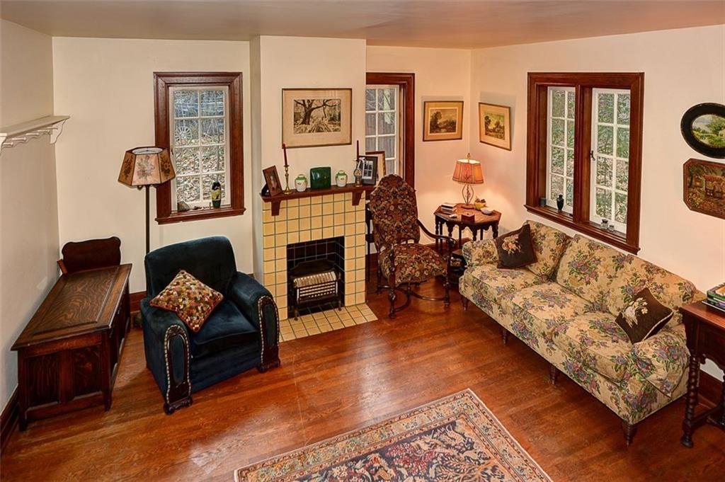 351 Backbone Road Sewickley, PA 15143 - Photo 5 of 13