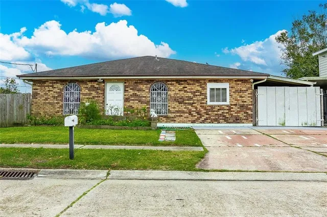 $279,000 | 2756 Dove Avenue, Marrero, LA 70072