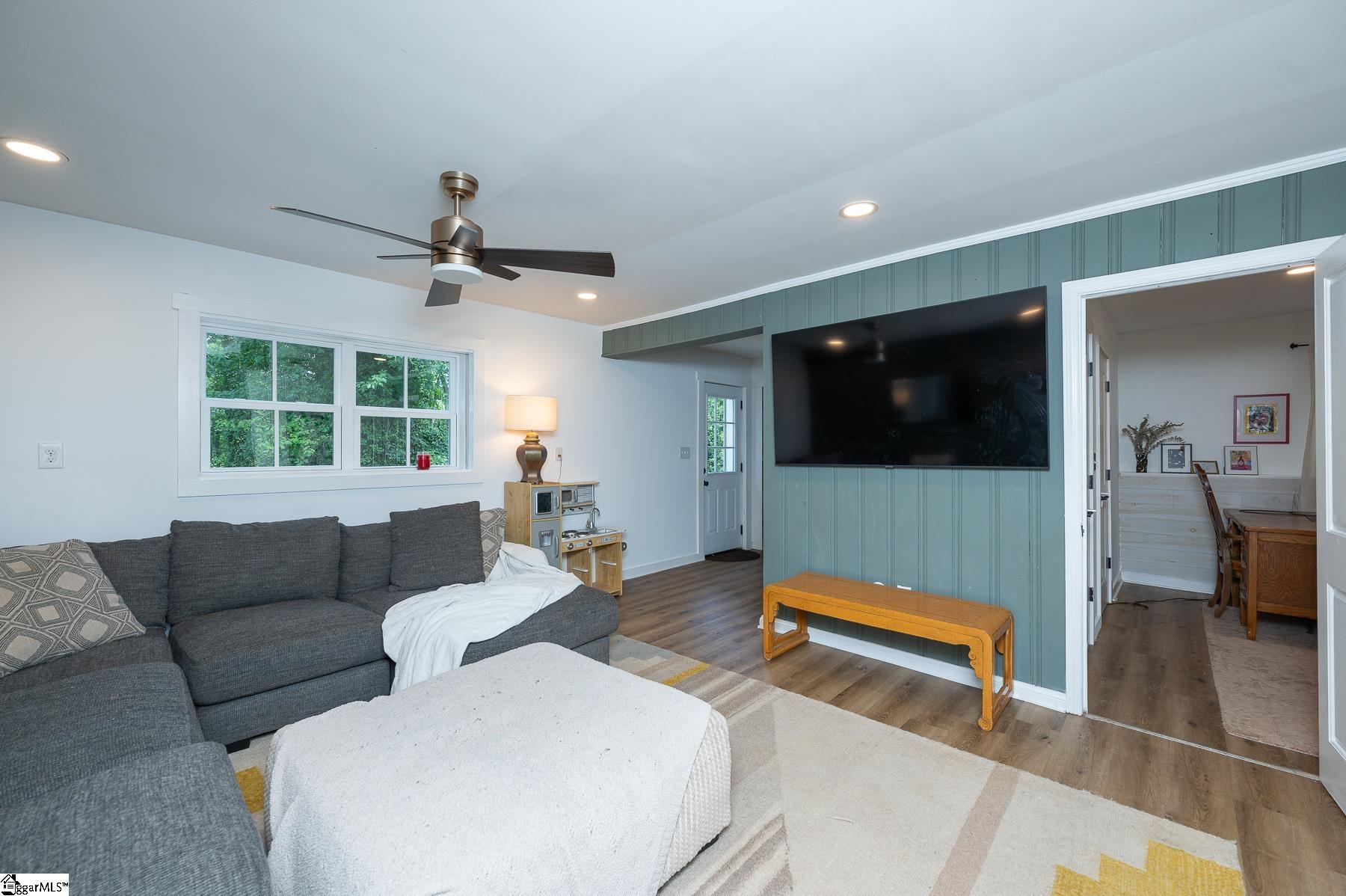 38 Nottingham Road Greenville, SC 29607 - Photo 25 of 37 Gallery Image 25