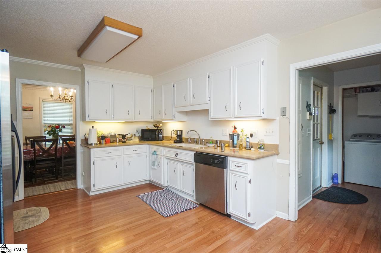 305 Hudson Farm Road Greer, SC 29650 - Photo 11 of 27 Gallery Image 11