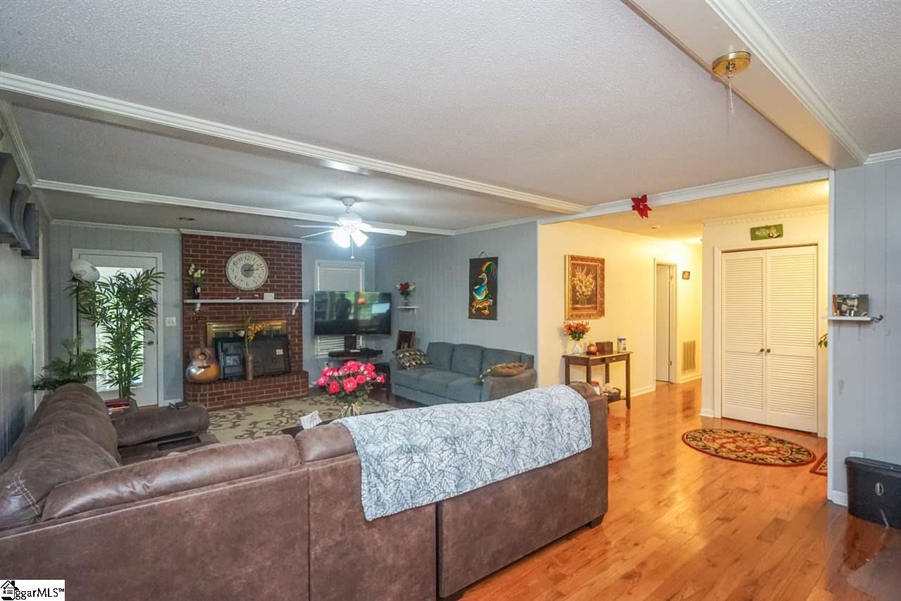 305 Hudson Farm Road Greer, SC 29650 - Photo 3 of 27 Gallery Image 3