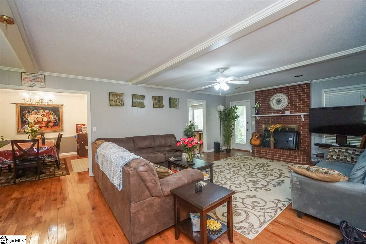 305 Hudson Farm Road Greer, SC 29650 - Photo 5 of 27 Gallery Image 5