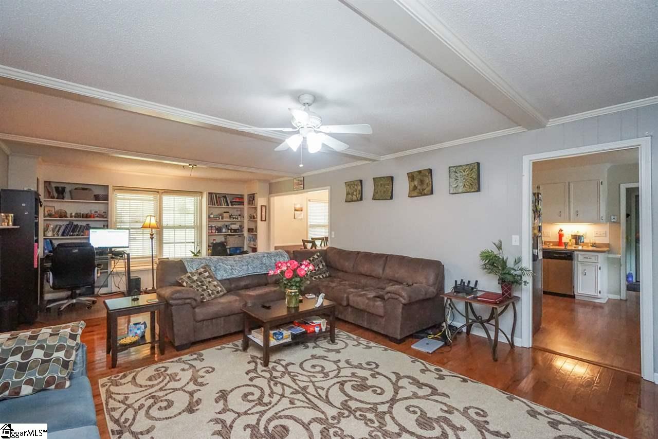 305 Hudson Farm Road Greer, SC 29650 - Photo 6 of 27 Gallery Image 6