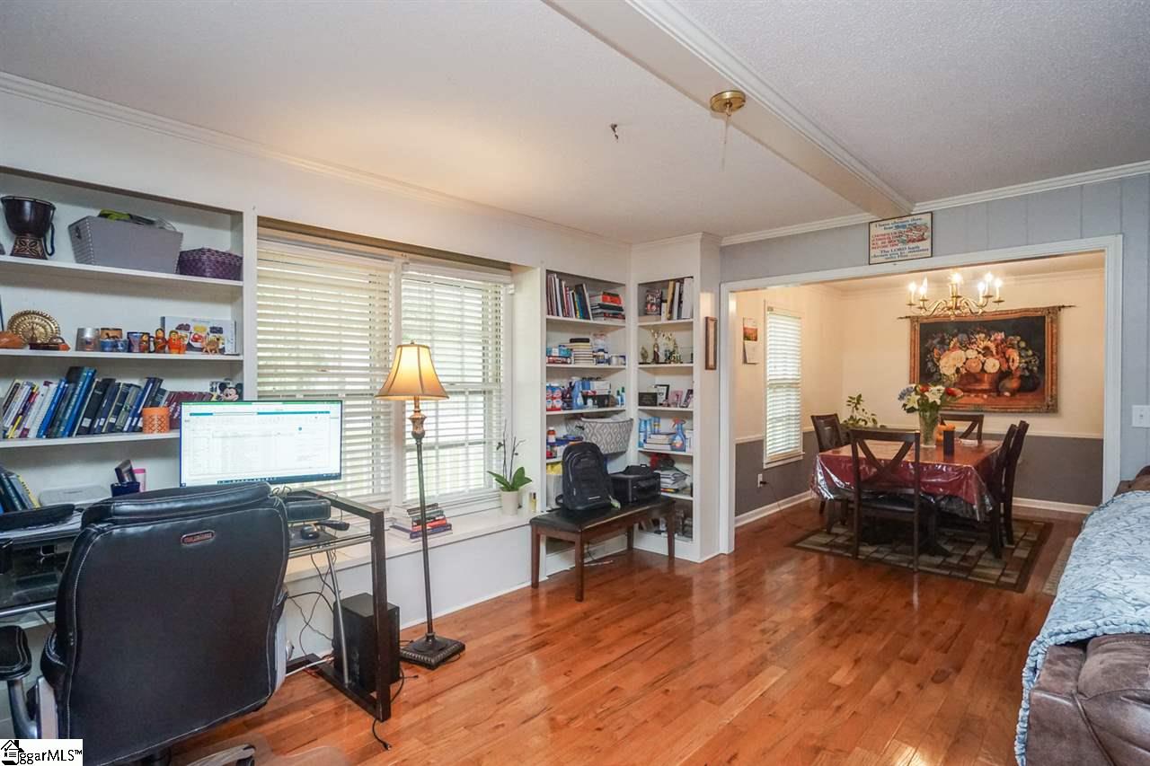 305 Hudson Farm Road Greer, SC 29650 - Photo 8 of 27 Gallery Image 8