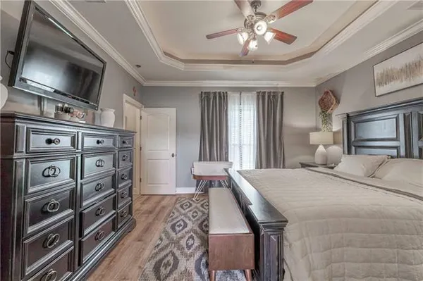 $369,900 | 100 Iberia Lane, Pineville, LA 71360