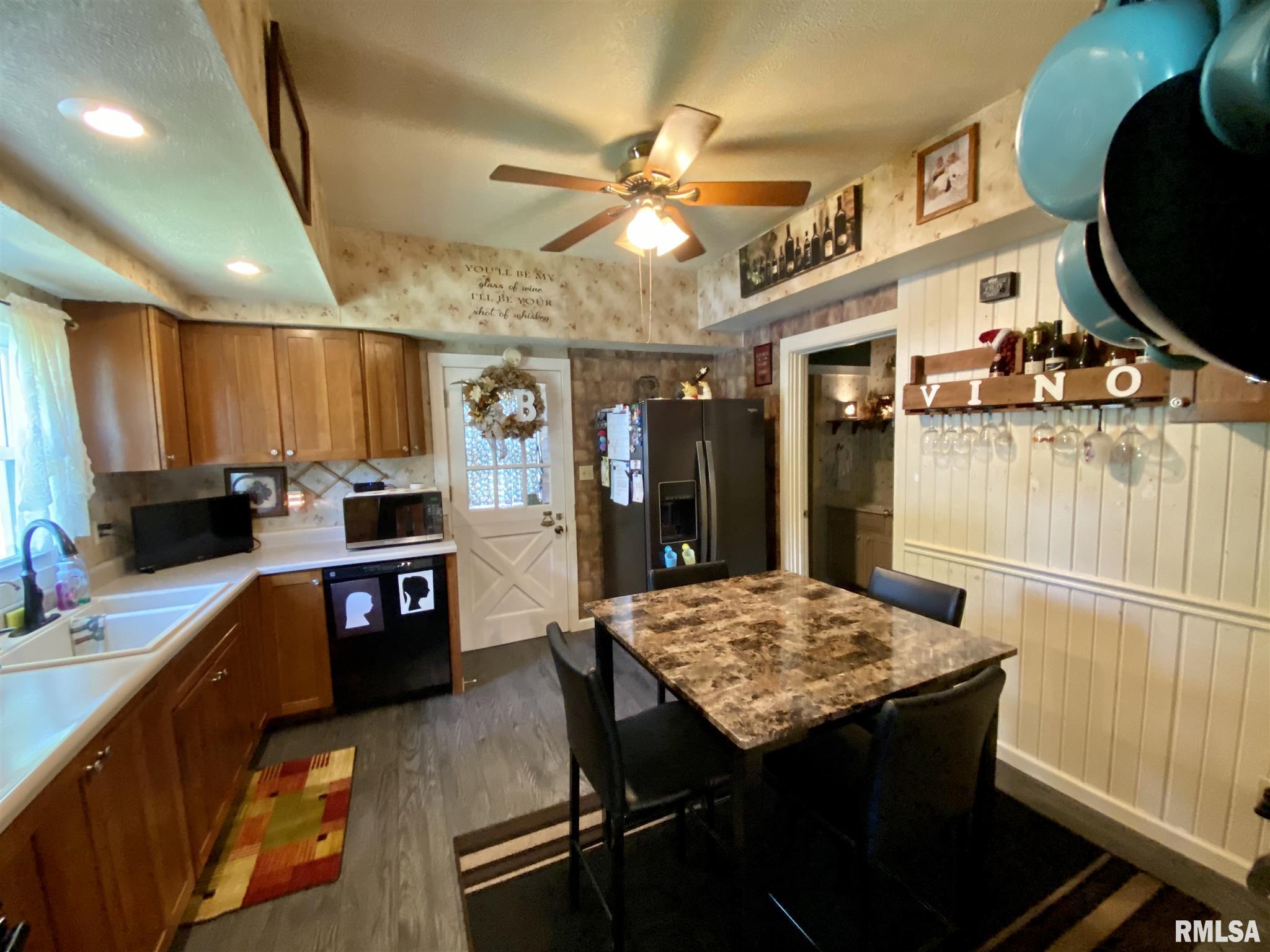 210 East Virginia Road Arenzville, IL 62611 - Photo 9 of 30 Gallery Image 9