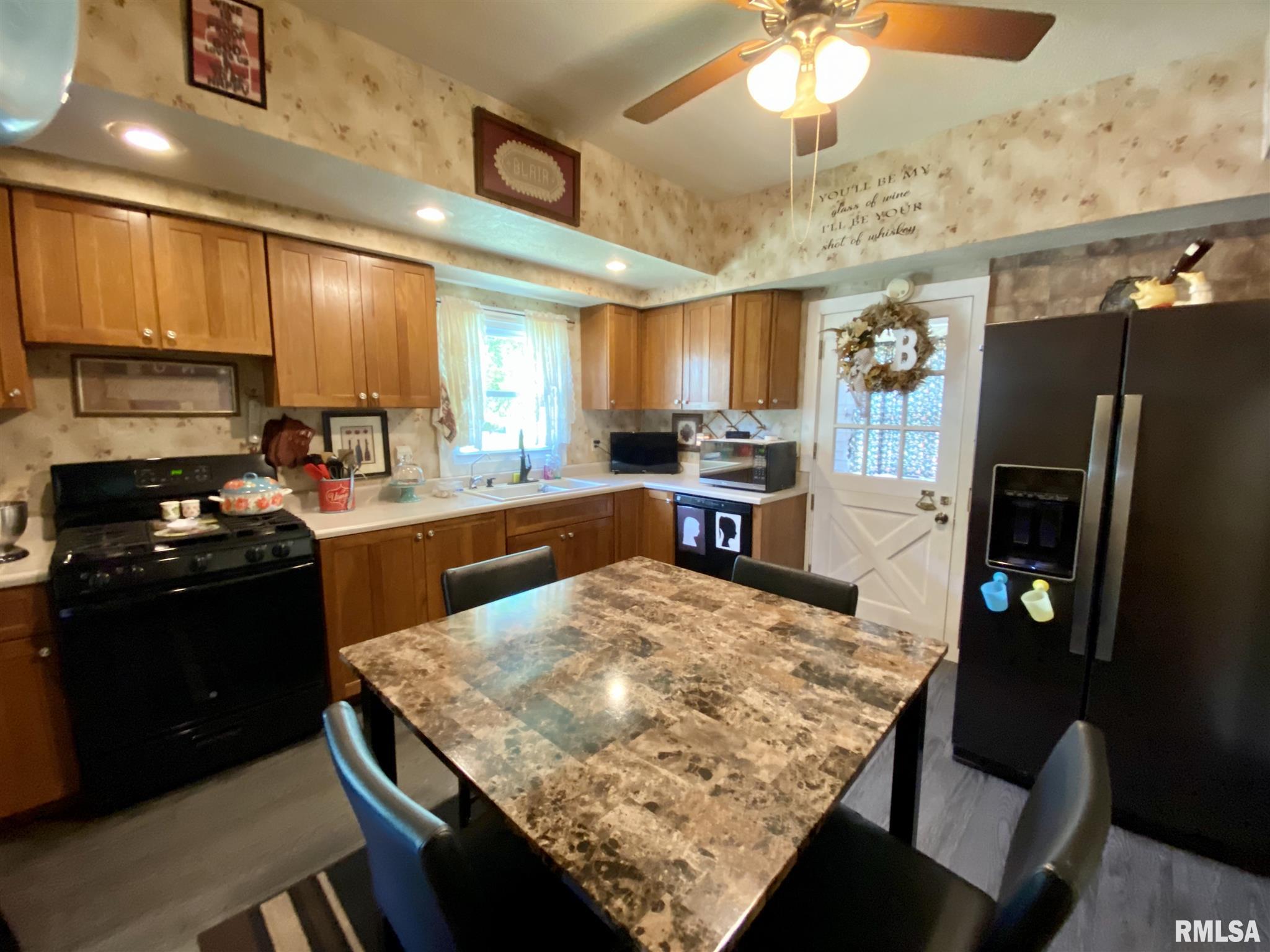 210 East Virginia Road Arenzville, IL 62611 - Photo 10 of 30 Gallery Image 10