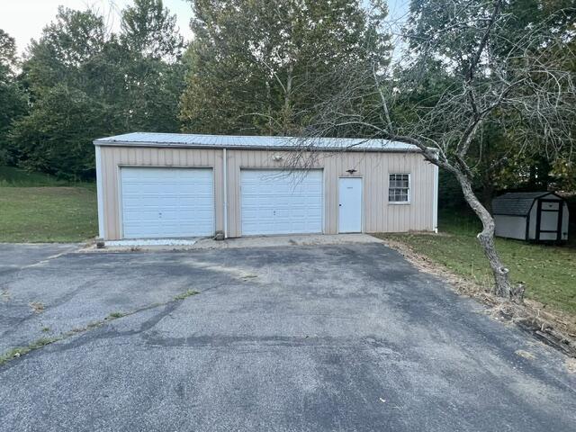 264 Chestnut Oak Road Kuttawa, KY 42055 - Photo 5 of 40 Gallery Image 5