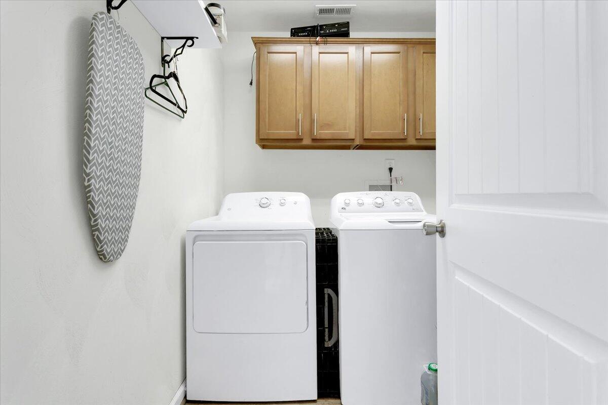 6347 Meacham Road Salem, VA 24153 - Photo 12 of 26 a utility room with dryer and washer