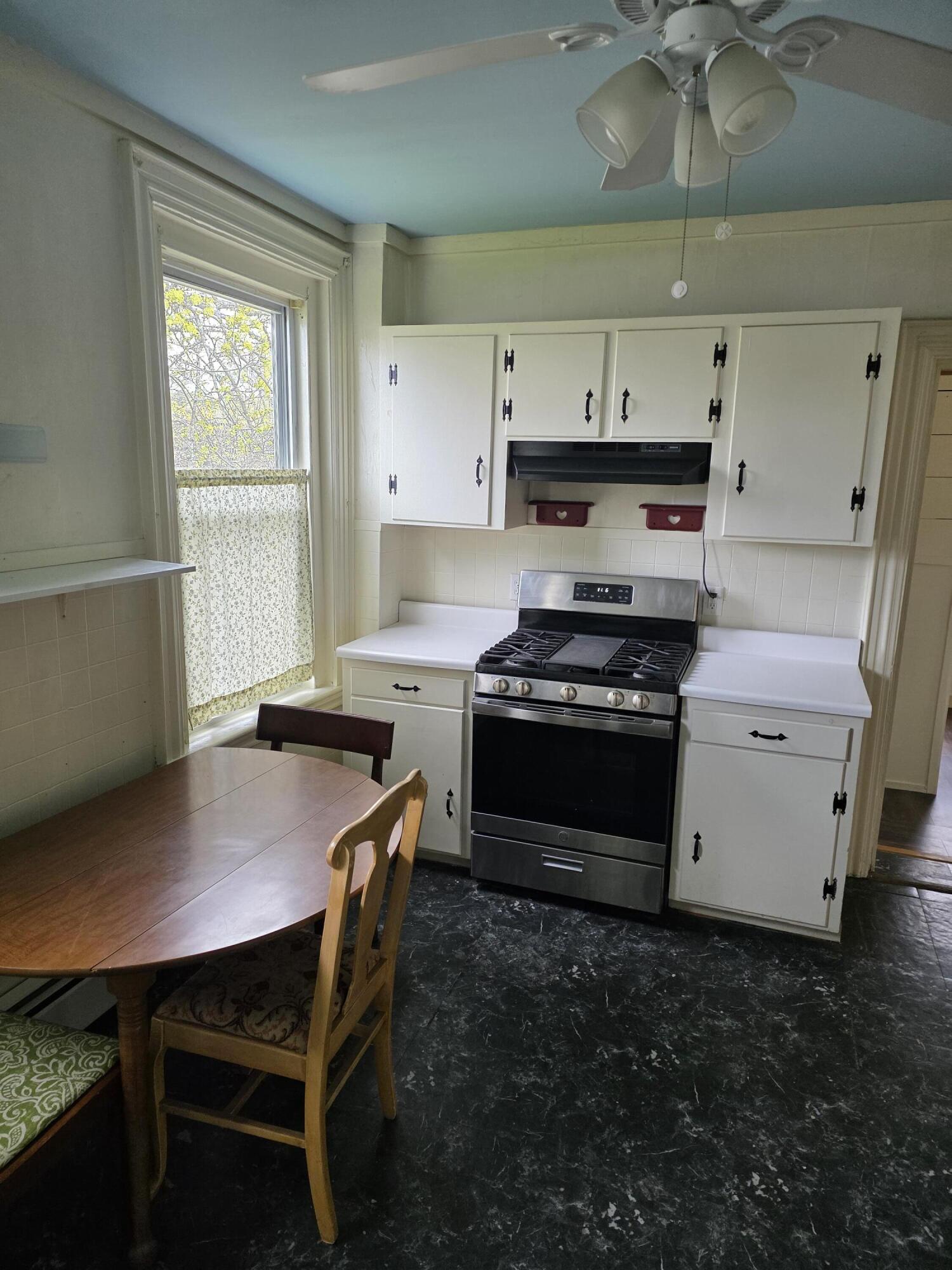 29 Princeton Street Bangor, ME 04401 - Photo 24 of 50 20260508_111712