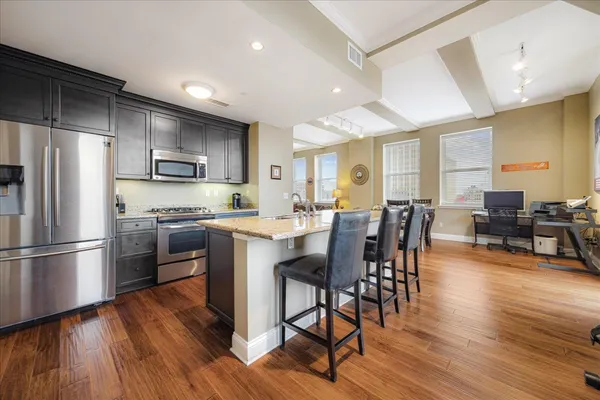 $244,700 | 127 Madison Avenue, Unit 602, Memphis, TN 38103