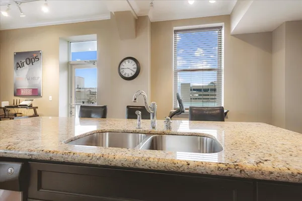 $244,700 | 127 Madison Avenue, Unit 602, Memphis, TN 38103