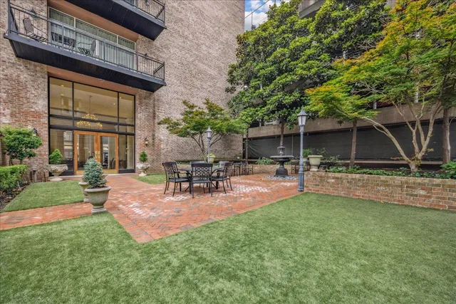 $255,000 | 127 Madison Avenue, Unit 602, Memphis, TN 38103