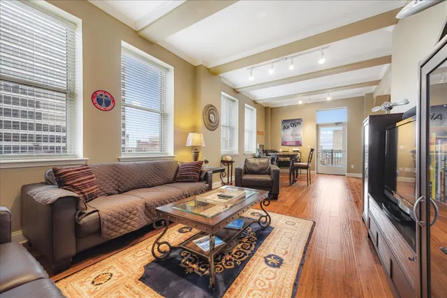 $255,000 | 127 Madison Avenue, Unit 602, Memphis, TN 38103