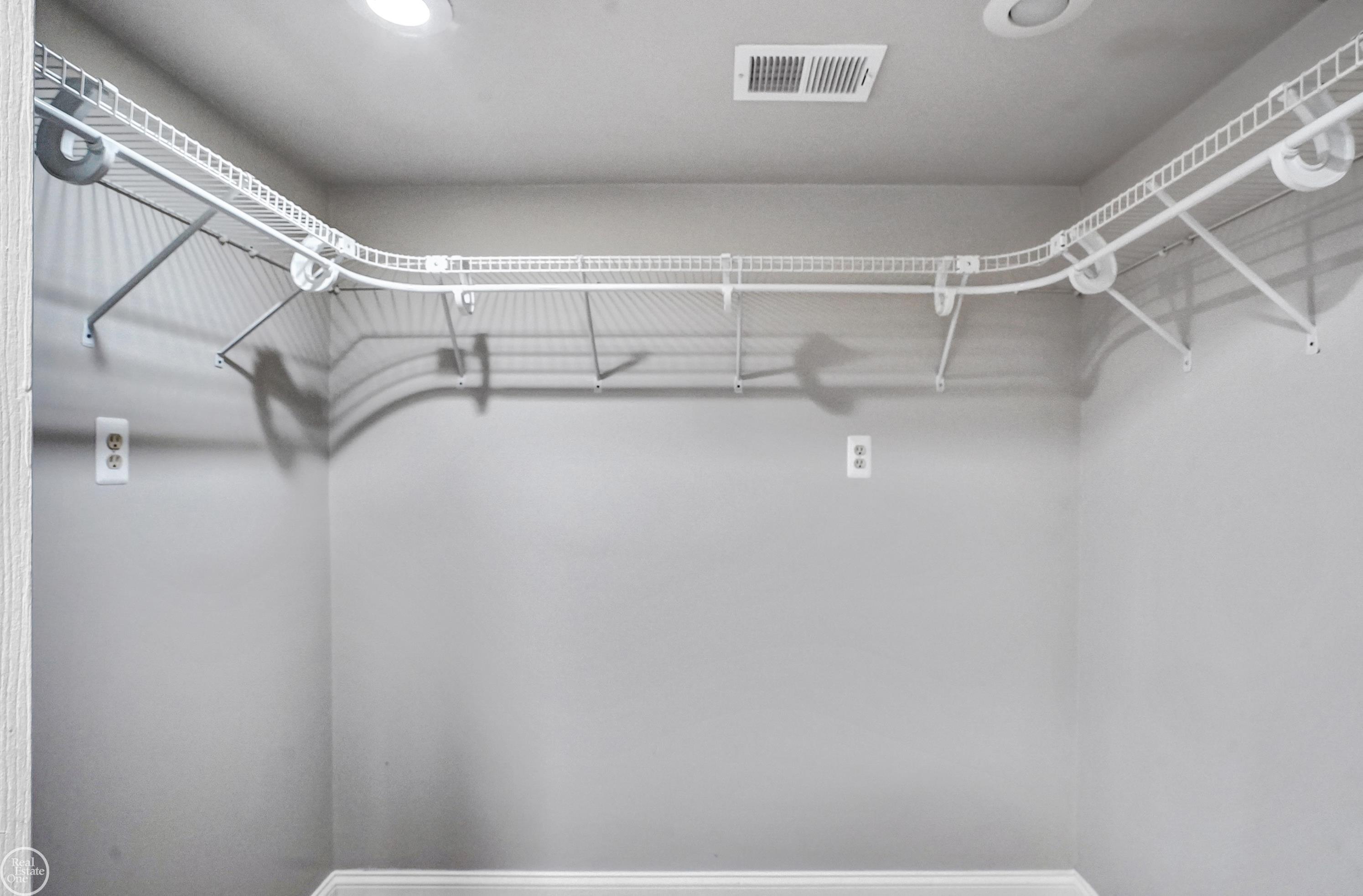 31701 West 13 Mile Road Farmington Hills, MI 48334 - Photo 22 of 29
