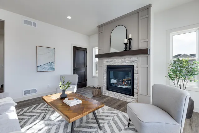 $520,000 | 1295 Stonehaven Drive, Sun Prairie, WI 53590