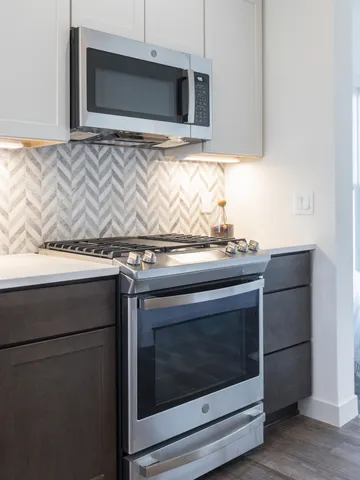 $520,000 | 1295 Stonehaven Drive, Sun Prairie, WI 53590