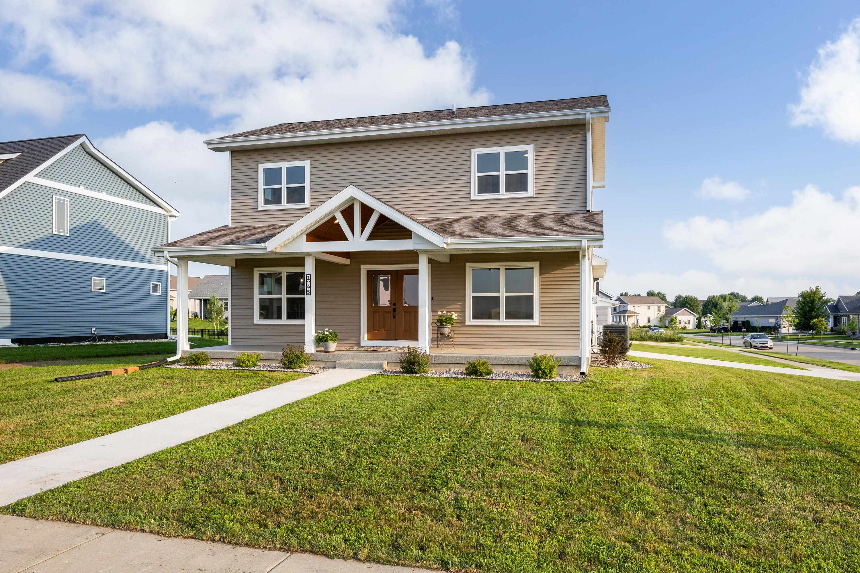 1295 Stonehaven Drive Sun Prairie, WI 53590 - Photo 4 of 65