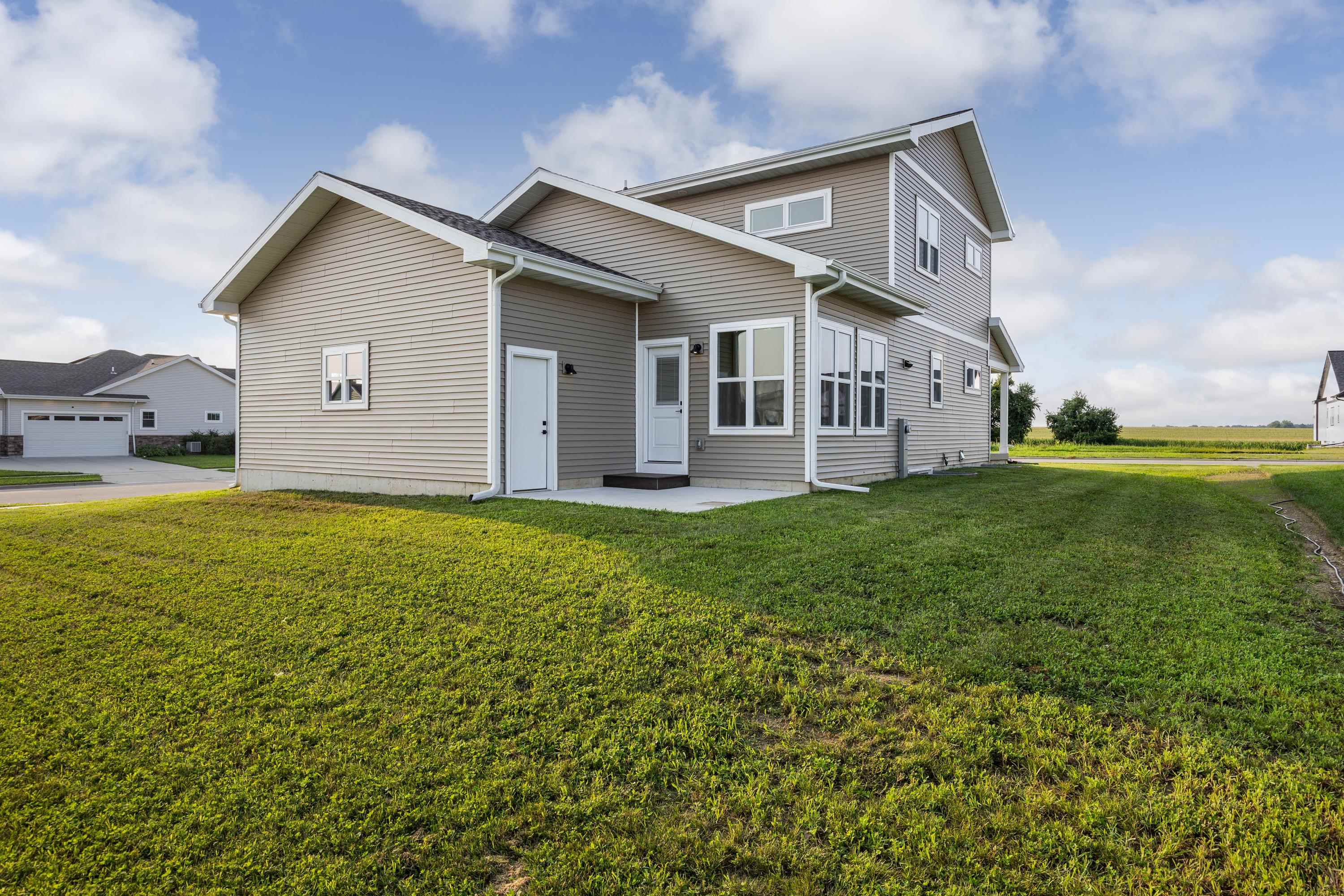 1295 Stonehaven Drive Sun Prairie, WI 53590 - Photo 5 of 65